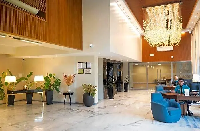 Staycity Serviced 3* Cebu